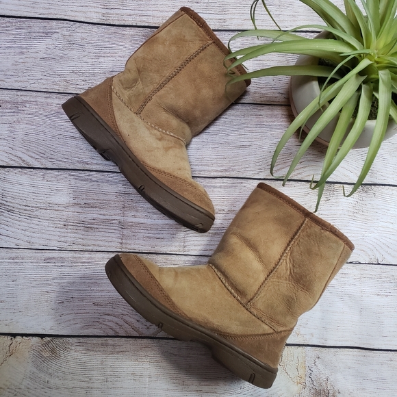 ugg ultimate short 5275